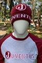 GORRO JUVENTUS ESCRITO GRENÁ E BRANCO
